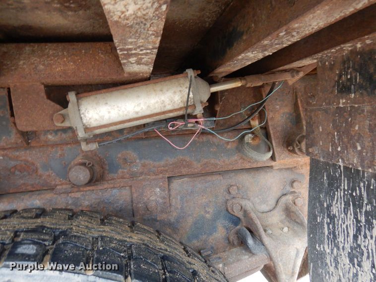 image for item AF9438 2006 Sterling Acterra  dump truck