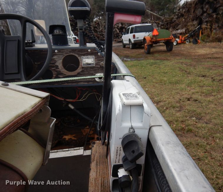 image for item AF9467 1978 Sea Nymph  boat