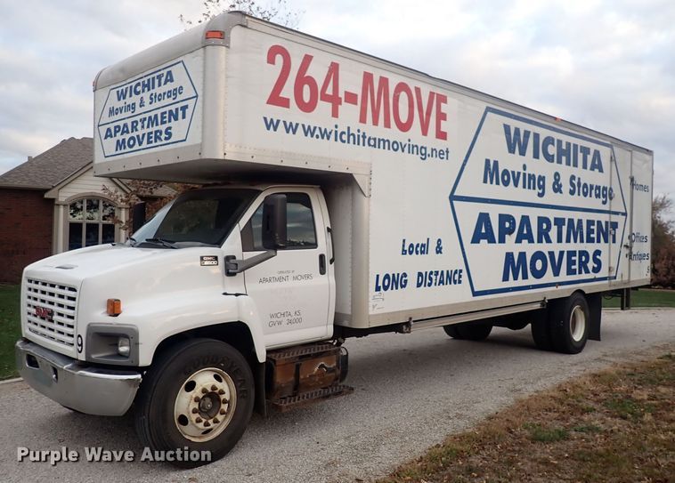 image for item DI1913 2005 GMC C6500  box truck