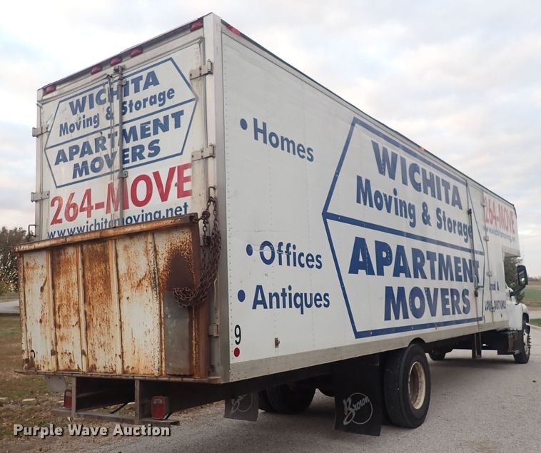 image for item DI1913 2005 GMC C6500  box truck
