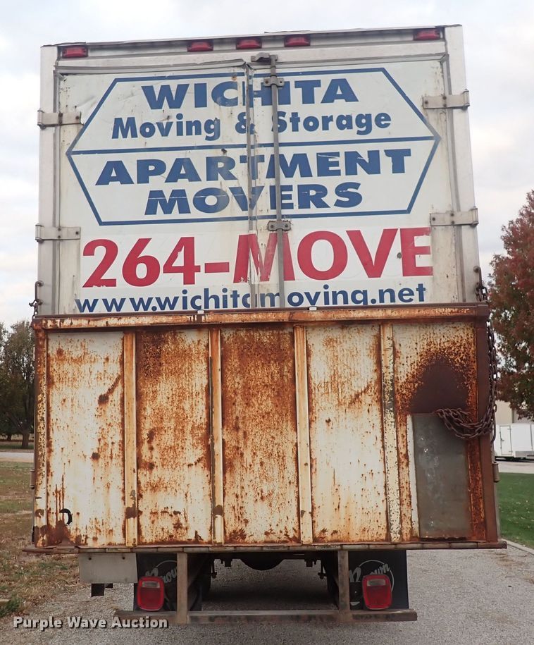 image for item DI1913 2005 GMC C6500  box truck