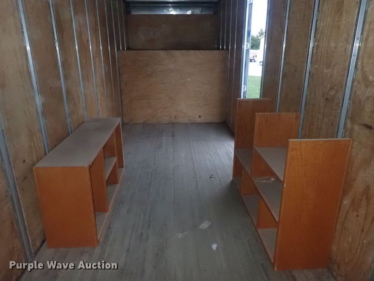 image for item DI1913 2005 GMC C6500  box truck