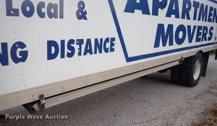 image for item DI1913 2005 GMC C6500  box truck