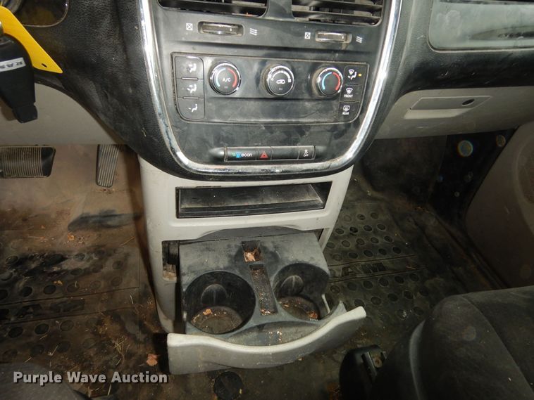 image for item DI6840 2012 Dodge Grand Caravan  van