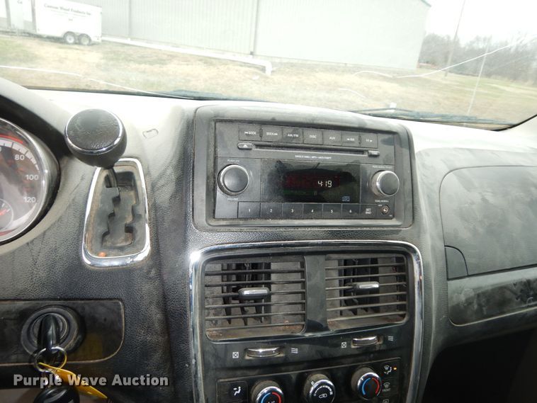 image for item DI6840 2012 Dodge Grand Caravan  van