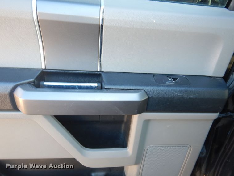 image for item DI6841 2019 Ford F150  SuperCrew pickup truck