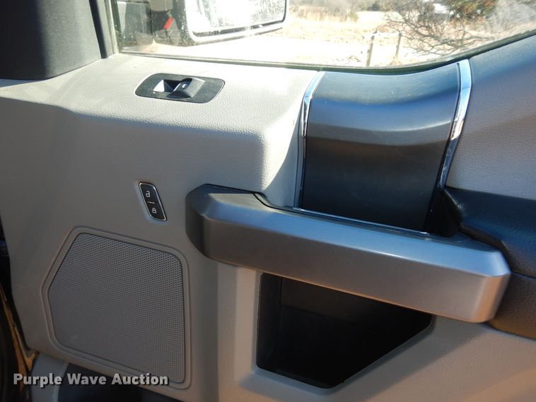 image for item DI6841 2019 Ford F150  SuperCrew pickup truck