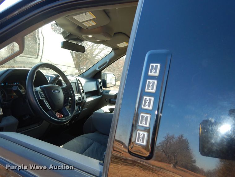 image for item DI6841 2019 Ford F150  SuperCrew pickup truck