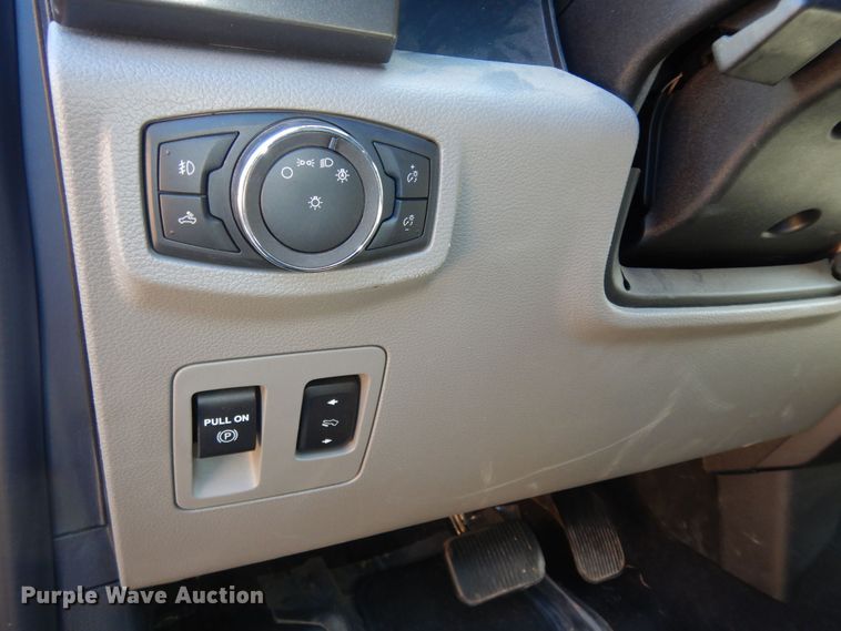 image for item DI6841 2019 Ford F150  SuperCrew pickup truck