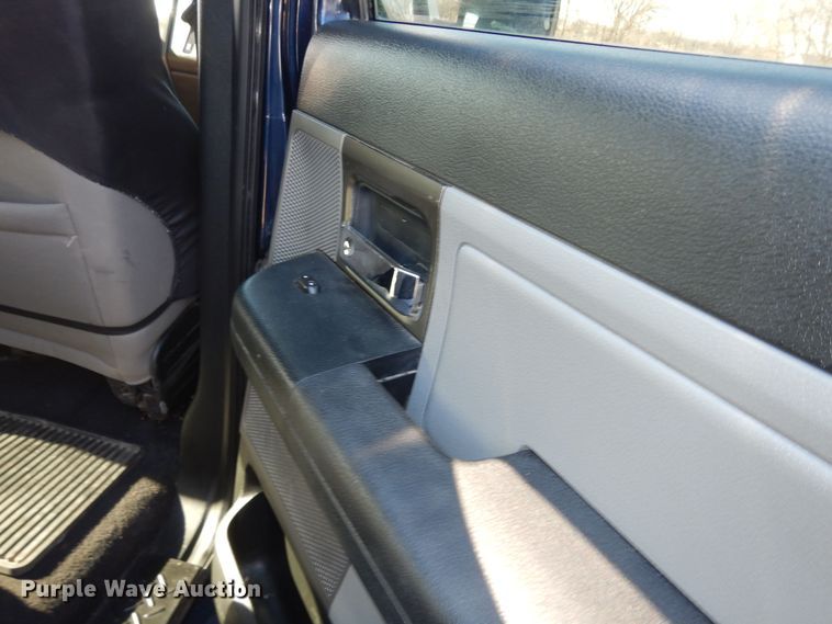 image for item DI6844 2005 Ford F150  SuperCrew pickup truck