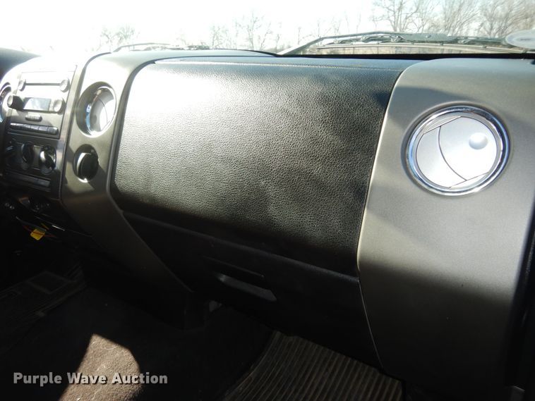 image for item DI6844 2005 Ford F150  SuperCrew pickup truck