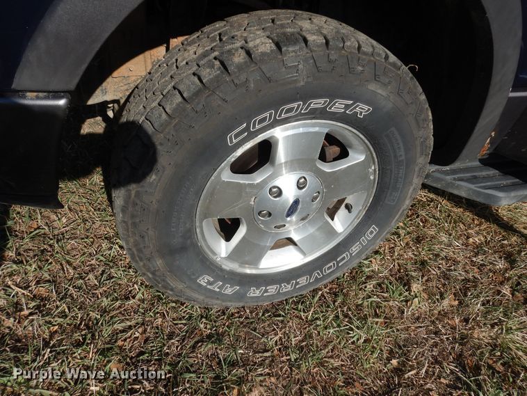 image for item DI6844 2005 Ford F150  SuperCrew pickup truck