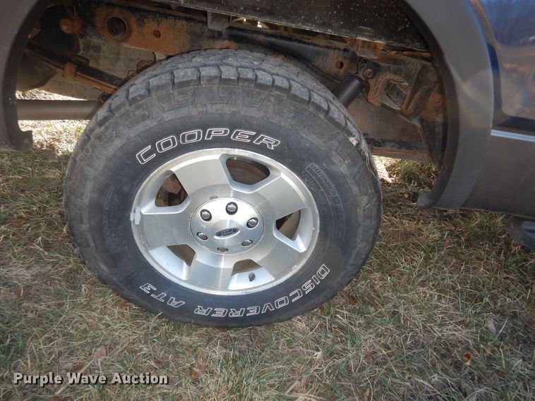 image for item DI6844 2005 Ford F150  SuperCrew pickup truck