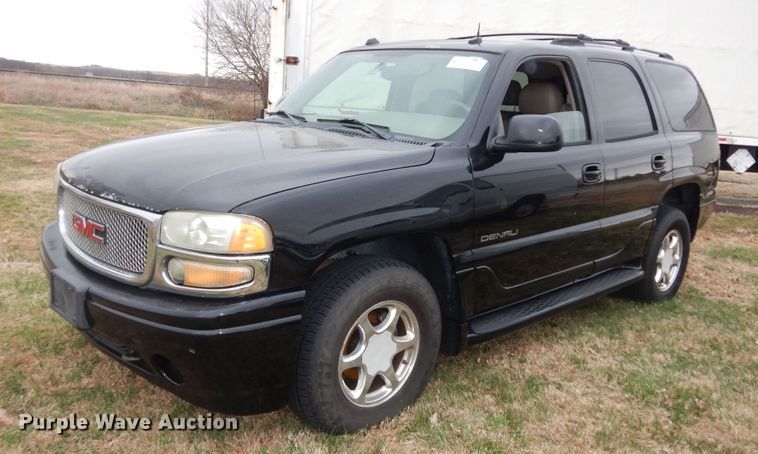 image for item DI6846 2004 GMC Yukon Denali  SUV