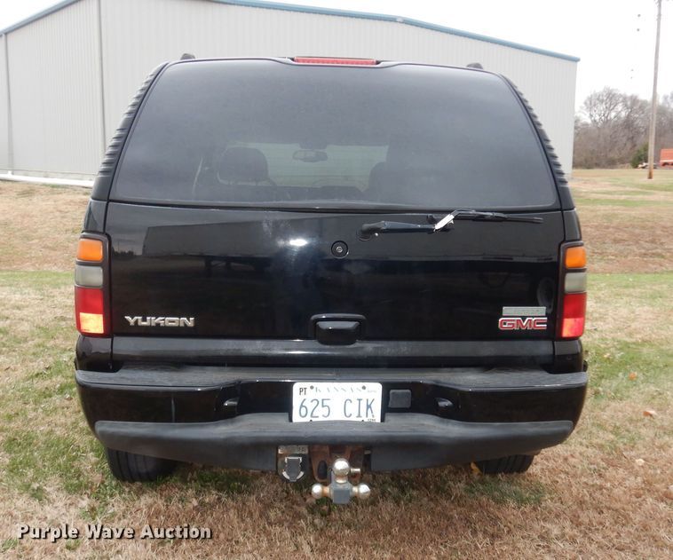 image for item DI6846 2004 GMC Yukon Denali  SUV