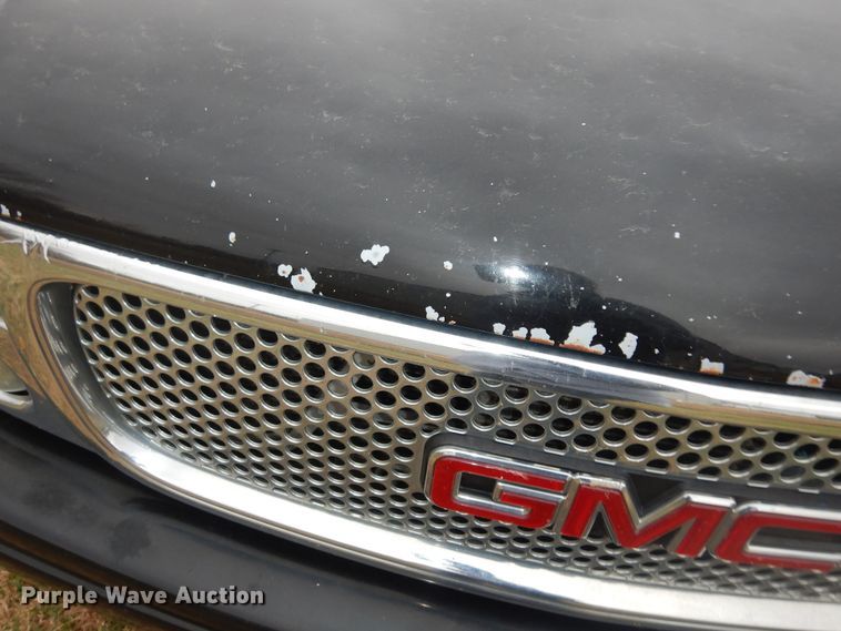 image for item DI6846 2004 GMC Yukon Denali  SUV