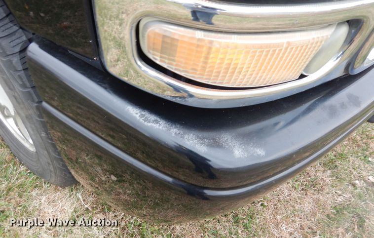 image for item DI6846 2004 GMC Yukon Denali  SUV