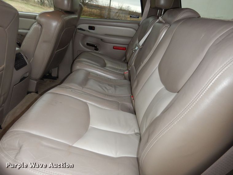 image for item DI6846 2004 GMC Yukon Denali  SUV