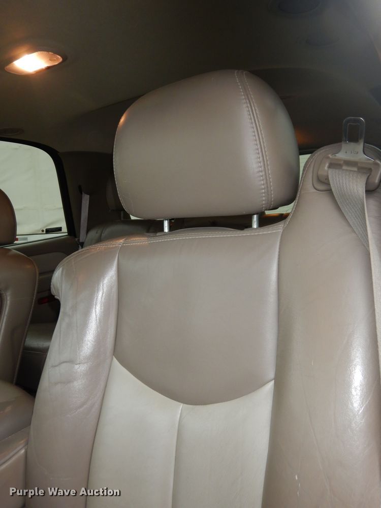 image for item DI6846 2004 GMC Yukon Denali  SUV