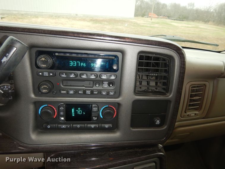 image for item DI6846 2004 GMC Yukon Denali  SUV