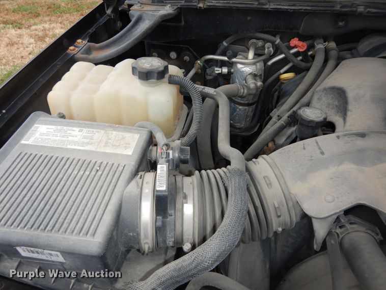 image for item DI6846 2004 GMC Yukon Denali  SUV