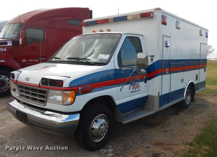 image for item DI6848 1993 Ford E350  ambulance
