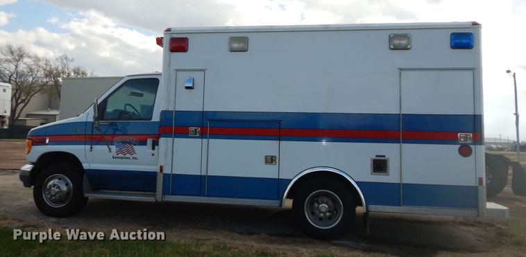 image for item DI6848 1993 Ford E350  ambulance