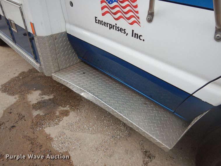 image for item DI6848 1993 Ford E350  ambulance