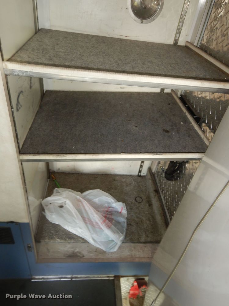 image for item DI6848 1993 Ford E350  ambulance