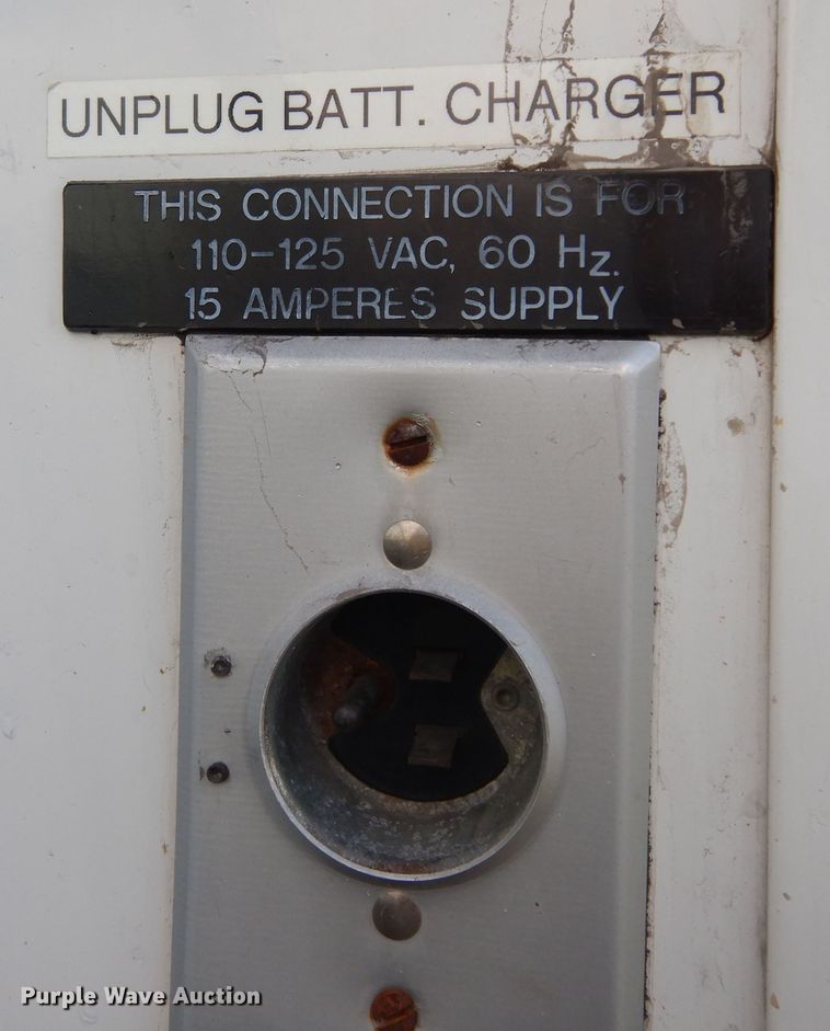 image for item DI6848 1993 Ford E350  ambulance