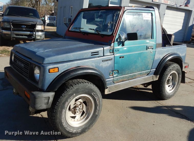 image for item DI6876 1986 Suzuki Samurai  SUV