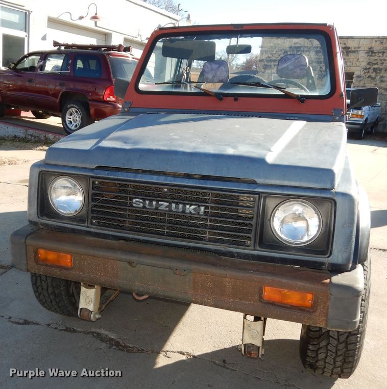image for item DI6876 1986 Suzuki Samurai  SUV