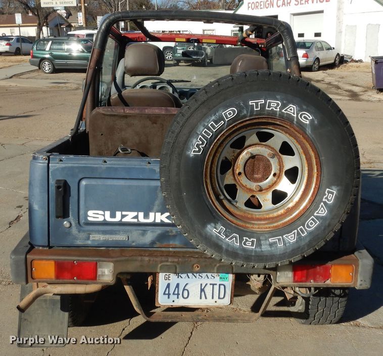 image for item DI6876 1986 Suzuki Samurai  SUV