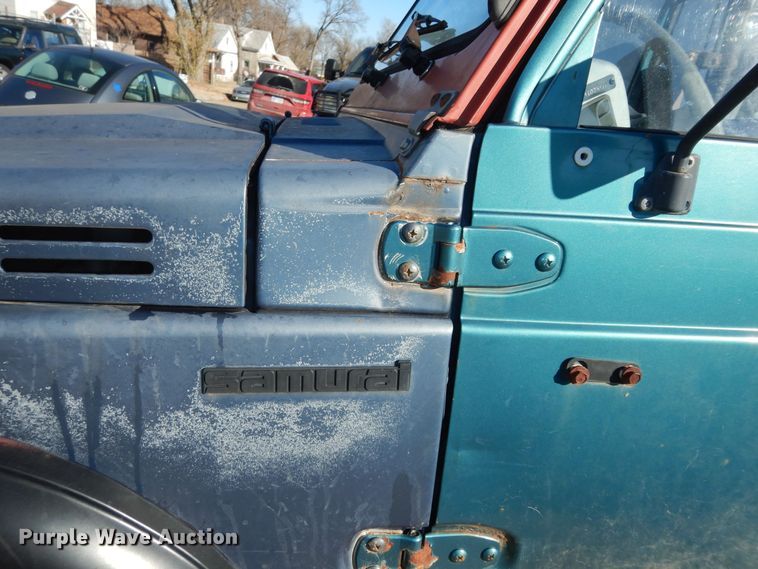 image for item DI6876 1986 Suzuki Samurai  SUV