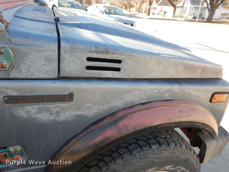 image for item DI6876 1986 Suzuki Samurai  SUV