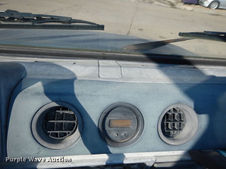 image for item DI6876 1986 Suzuki Samurai  SUV