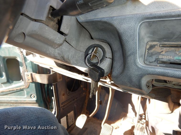 image for item DI6876 1986 Suzuki Samurai  SUV