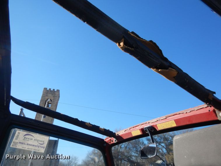 image for item DI6876 1986 Suzuki Samurai  SUV