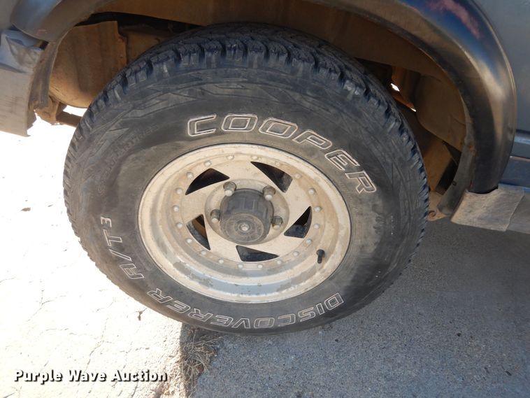 image for item DI6876 1986 Suzuki Samurai  SUV