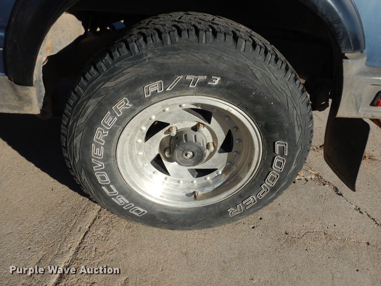 image for item DI6876 1986 Suzuki Samurai  SUV