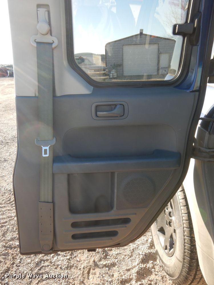 image for item DI6880 2003 Honda Element  SUV