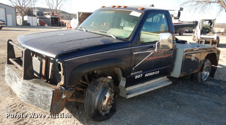 image for item DI6881 1993 Chevrolet K3500  tow truck