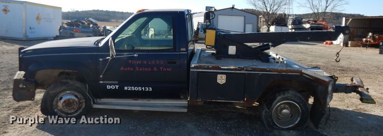 image for item DI6881 1993 Chevrolet K3500  tow truck