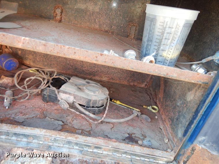 image for item DI6881 1993 Chevrolet K3500  tow truck