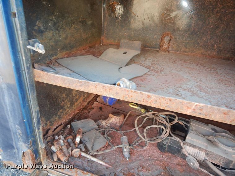 image for item DI6881 1993 Chevrolet K3500  tow truck