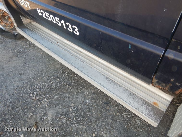 image for item DI6881 1993 Chevrolet K3500  tow truck