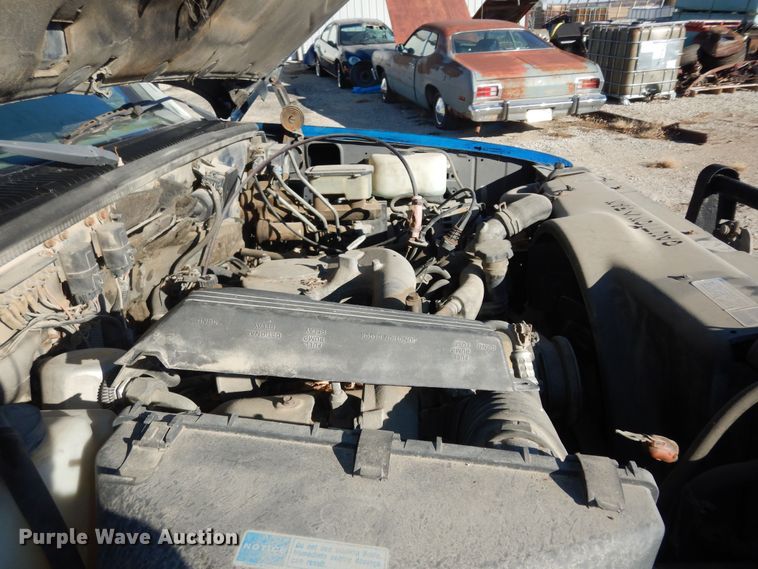 image for item DI6881 1993 Chevrolet K3500  tow truck