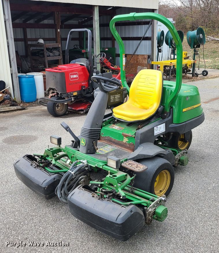 image for item DM4921 John Deere 2500B  reel mower