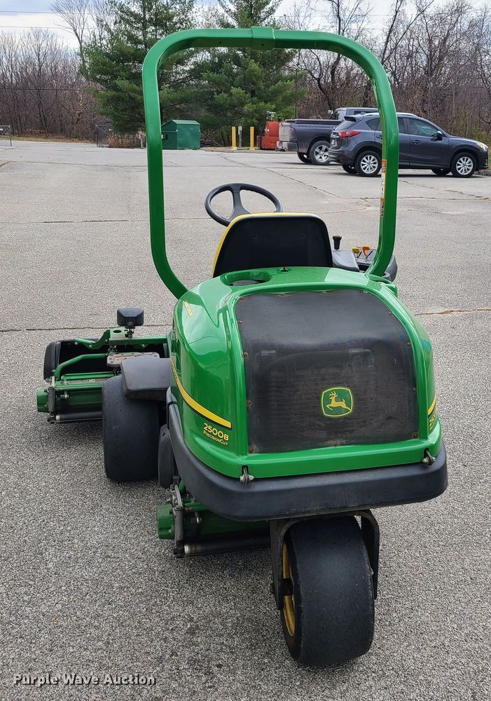 image for item DM4921 John Deere 2500B  reel mower