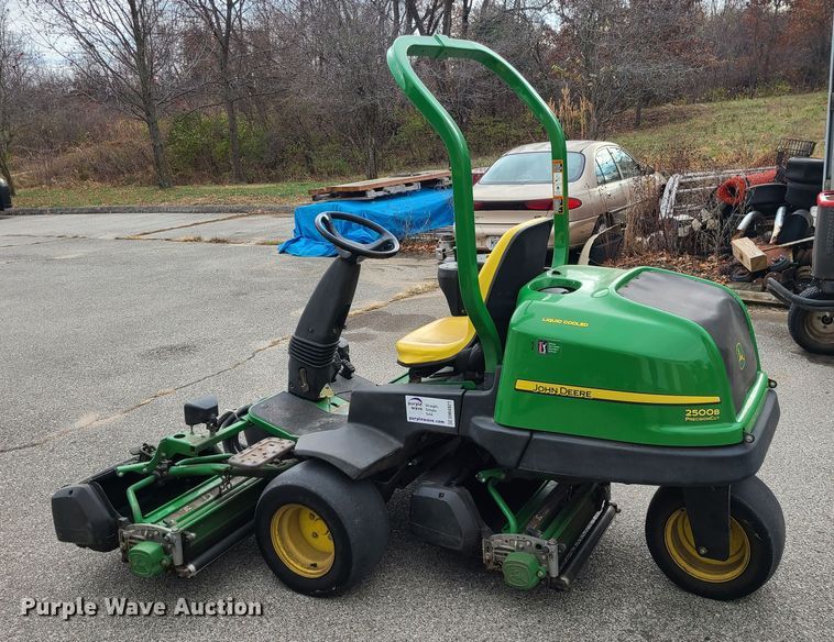 image for item DM4921 John Deere 2500B  reel mower